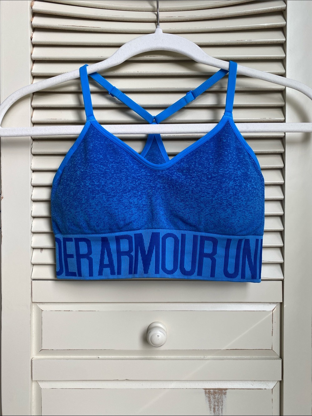 Under Armour Blue Seamless Sports Bra Medium note - color not as saturated